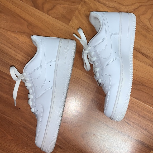 Nike Air Force 1 ‘07 Sneaker - Picture 12 of 16